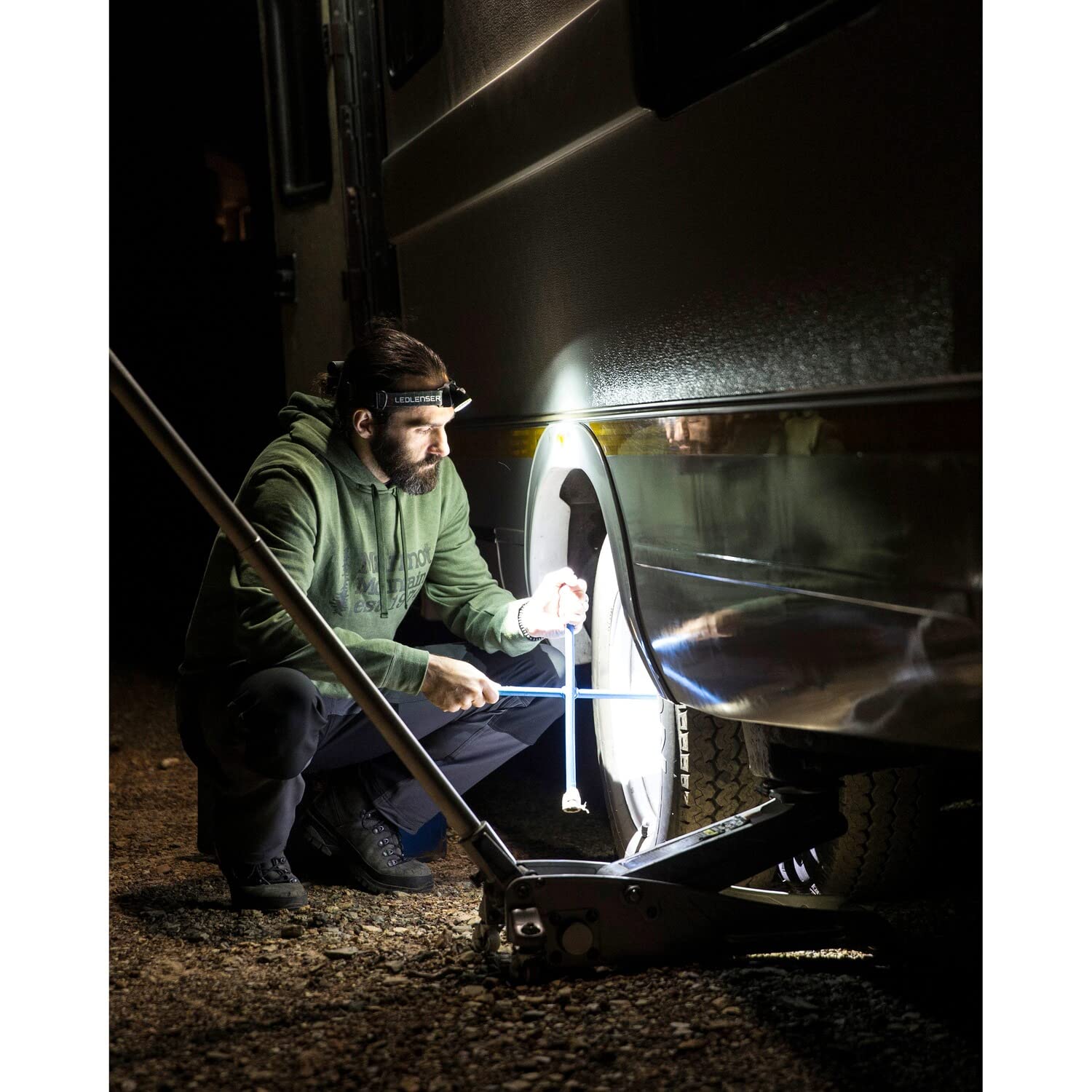 Ledlenser MH10 LED HEadlamp super bright max 600 lumen, 150m beam distance