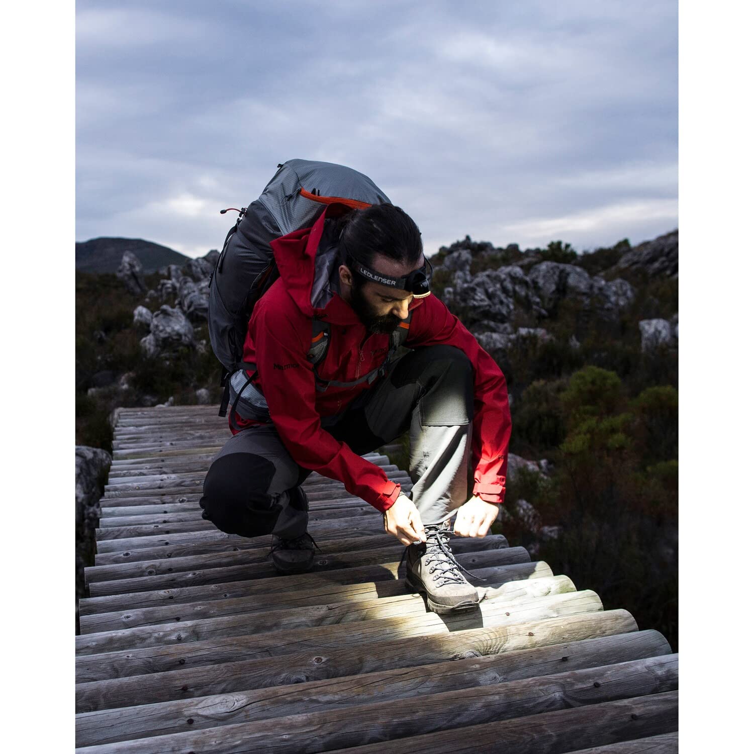 Ledlenser MH10 LED HEadlamp super bright max 600 lumen, 150m beam distance